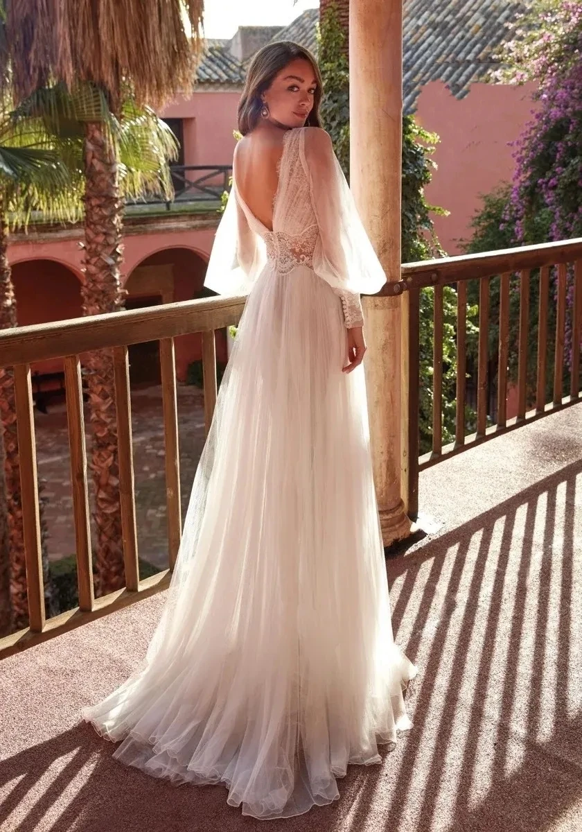 The new hot selling simple wedding dress 2024a line deep V-neck no back tulle long puffy sleeve Mary sexy bridal dresses